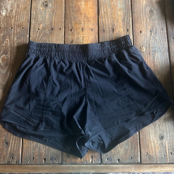 Hotty Hot High-Rise Lined Short 4" - Picture 1 of 2